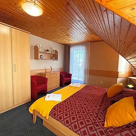 Jurika Liptov 3* بوبروفيتس